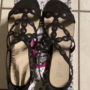 Black flat sandals